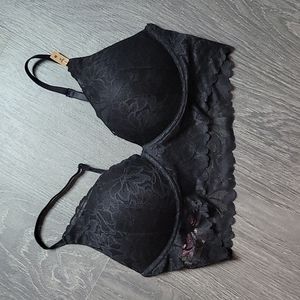 VS PINK black lacy push up bra size M